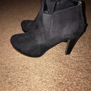 Women Nine West booties